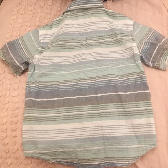 Button up shirt - Picture 4 of 4